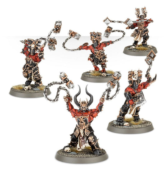 Wrathmongers - 5 modeli Khorne w czerwono-czarnej zbroi z kościanymi detalami, champion z rogami unoszący wrath-flails z łańcuchami i diamentowymi głowicami, czaszki na podstawkach - Warhammer Age of Sigmar