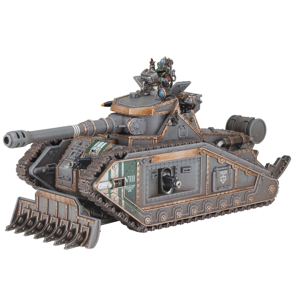 Solar Auxilia Malcador Heavy Tank - widok z przodu demolisher cannon gunner w zielonym hełmie z niebieskim okularkiem dozer blade z kolcami napis VIII i symbol orła Solar Auxilia sponson z autocannon Horus Heresy