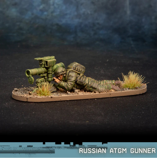 Russian ATGM Gunner Spectre Miniatures – żołnierz z zestawem Konkurs-M w pozycji leżącej, 28mm widok z boku
