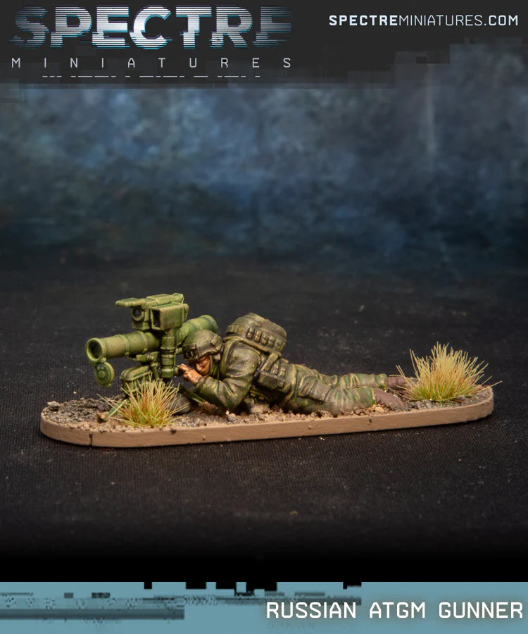 Russian ATGM Gunner Spectre Miniatures – żołnierz z zestawem Konkurs-M w pozycji leżącej, 28mm widok z boku
