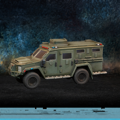 Bearcat Spectre Miniatures – opancerzony transporter policyjny żywica 1/50 widok z boku, oliwkowy
