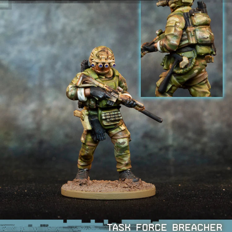 Task Force Breacher Spectre Miniatures – operator sił specjalnych z karabinem .50 cal i sprzętem do wyważania, kamuflaż Multicam, 28mm widok z przodu i z tyłu
