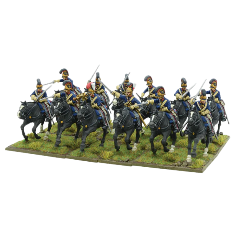 British Household Brigade Cavalry 302011001 – 12 pomalowanych figurek ciężkiej kawalerii brytyjskiej w niebieskich mundurach na ciemnych koniach, widok z boku, 28mm Black Powder
