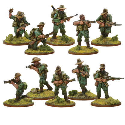 Chindit Section – 10 metalowych figurek piechoty brytyjskiej w tropikalnych mundurach i kapeluszach, uzbrojonych w karabiny Lee-Enfield, Bren LMG i PIAT, na okrągłych podstawkach z trawiastym terenem | Bolt Action | Warlord Games
