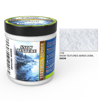 Snow Textures SNOW Green Stuff World – słoik 250ml akrylowej pasty teksturującej śnieg z serii Textures Series, obok próbka tekstury w kolorze białym z niebieskim odcieniem, napis "Snow Texture", MPN 3136
