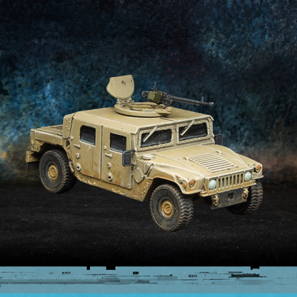 HMV Light Spectre Miniatures – Humvee z wieżyczką i karabinem maszynowym, żywica 1/50 widok z przodu skos

