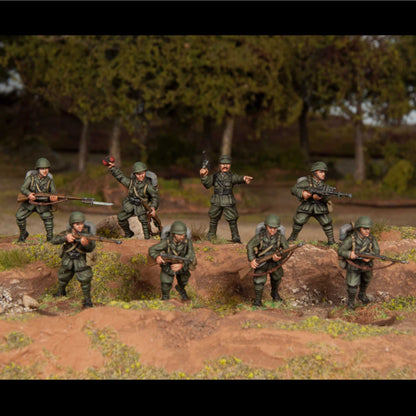 Italian Infantry Bolt Action Wargames Atlantic – 9 figurek oddział widok z przodu, plastik 28mm
