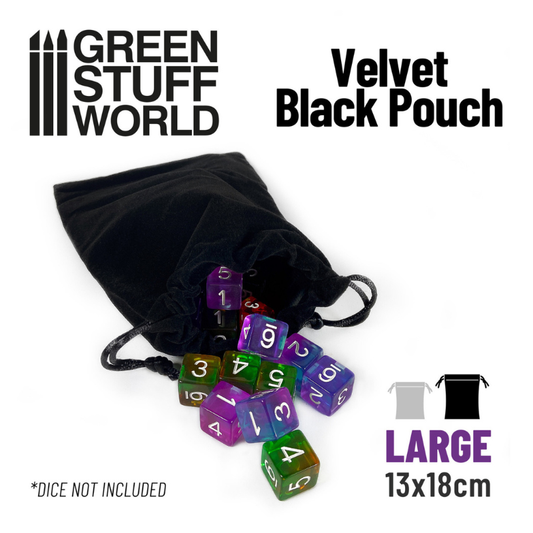 LARGE Velvet Black Pouch with Drawstrings Green Stuff World – woreczek otwarty z wysypanymi kośćmi do gry
