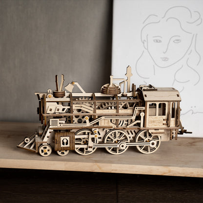 Lokomotywa Parowa ROKR LK701 – pudełko zestawu Locomotive Mechanical Gears: przód z ilustracją modelu, poziom ekspert i oznaczeniem Spring