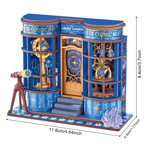 Sklep Astronomiczny Magic Astronomy Shop Rolife DS048 – gotowy model na półce z książkami w ciepłym świetle