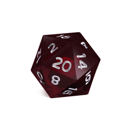 Malediction Special D20 – ciemnoczerwona kość D20 z płynnym rdzeniem i srebrnymi cyframi, ściana z "20" na froncie, białe tło