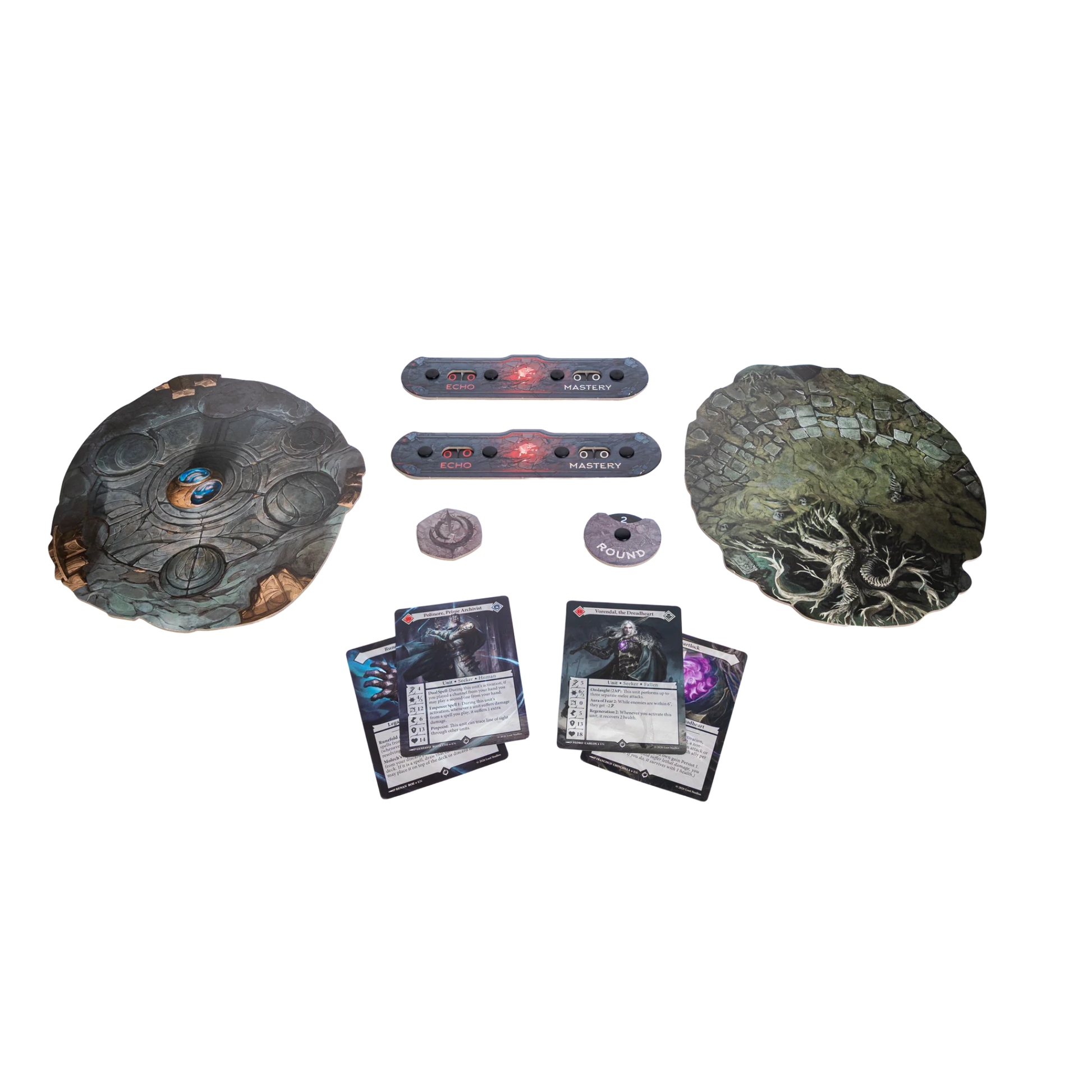Malediction Two Player Starter Box – elementy gry: 2 okrągłe maty terenu (kamienna platforma i drzewo), 2 paski Echo/Mastery, żetony Round, karty Polinore Prime Archivist i Vorendal the Dreadheart z kartami Legacy na białym tle