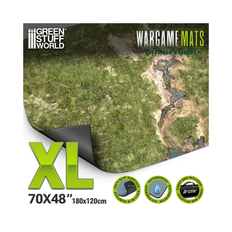 Wargame Mat Duskriver Meadows XL 70x48" 180x120cm – mata neoprenowa z zagiętym rogiem pokazującym spód antypoślizgowy, zielona łąka z rzeką, logo GSW i Wargame Mats, ikony cech