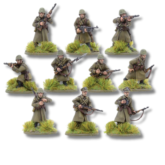 Polish Infantry Squad in Greatcoats – widok z bliska na 10 figurek polskich żołnierzy w płaszczach, skala 28mm, Bolt Action, Warlord Games
