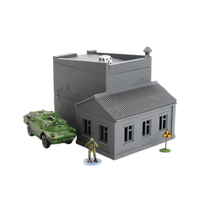 HQ / Weaponry / Communications z BTR-em, figurką i znakiem radiacji, teren 28mm Patrick Miniatures
