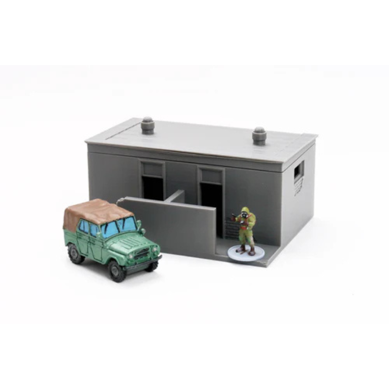 Public Toilets z UAZ-em i figurką żołnierza, otwarte drzwi, teren 28mm Patrick Miniatures
