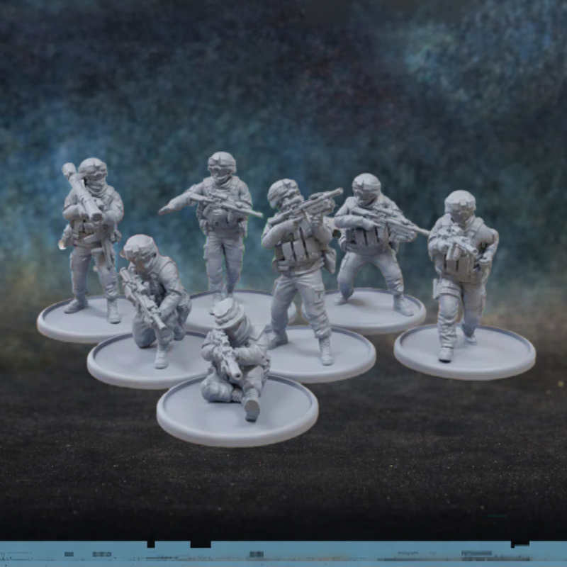 USMC Specialists Black Hill Games Patrick Miniatures – 7 figurek marines USMC w pełnym rynsztunku taktycznym z karabinkami M4, snajperką i karabinem maszynowym, druk 3D żywica 28mm widok z przodu
