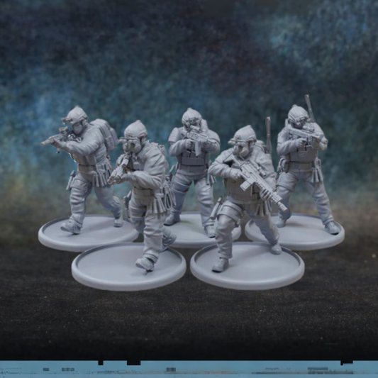 SCP MTF Squad Patrick Miniatures – 5 figurek operatorów Mobile Task Force w maskach gazowych i pełnym rynsztunku taktycznym z karabinkami, druk 3D żywica 28mm widok z przodu
