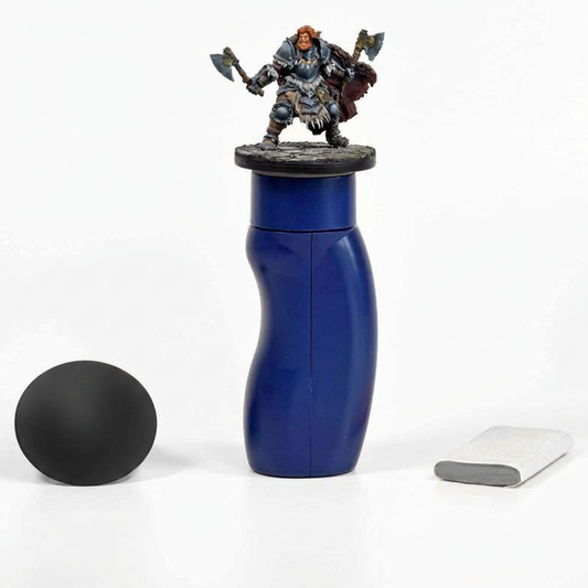 Redgrass Games RGG360 v2 – widok z boku, ergonomiczny kształt uchwytu do malowania figurek tabletop
