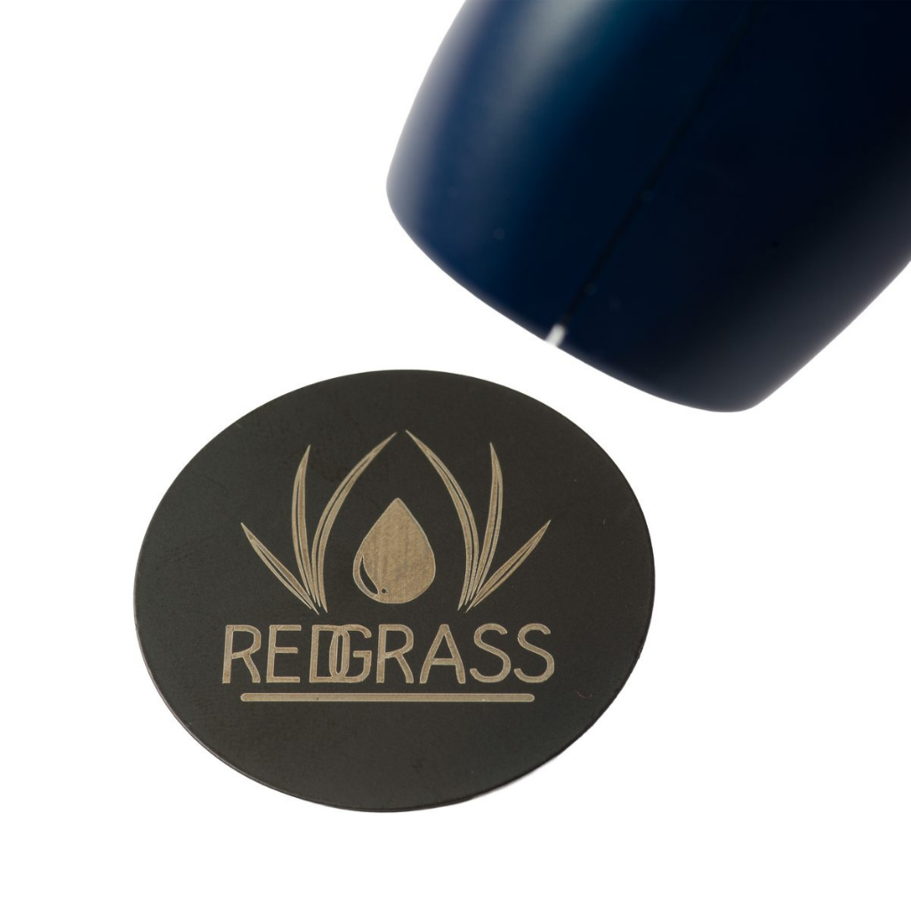 Redgrass Games RGG360 v2 – metalowa płyta dokująca z logo Redgrass i uchwyt do malowania figurek
