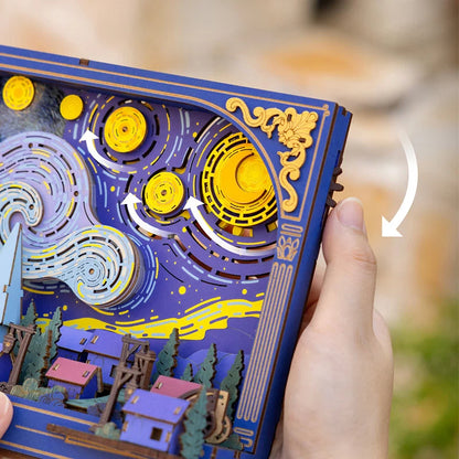 Gwiaździsta Noc The Starry Night Rowood TH003 – model obok puzzle Glittering Water Lily na białej powierzchni, oba z serią Wooden Floral Paintings