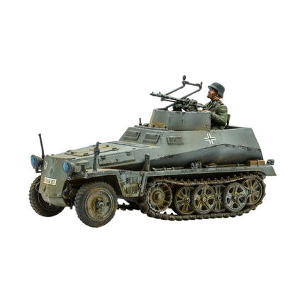 Sd.Kfz 250 Alte – plastikowy model półgąsienicowca Bolt Action 28mm, widok z boku z figurką żołnierza przy MG34
