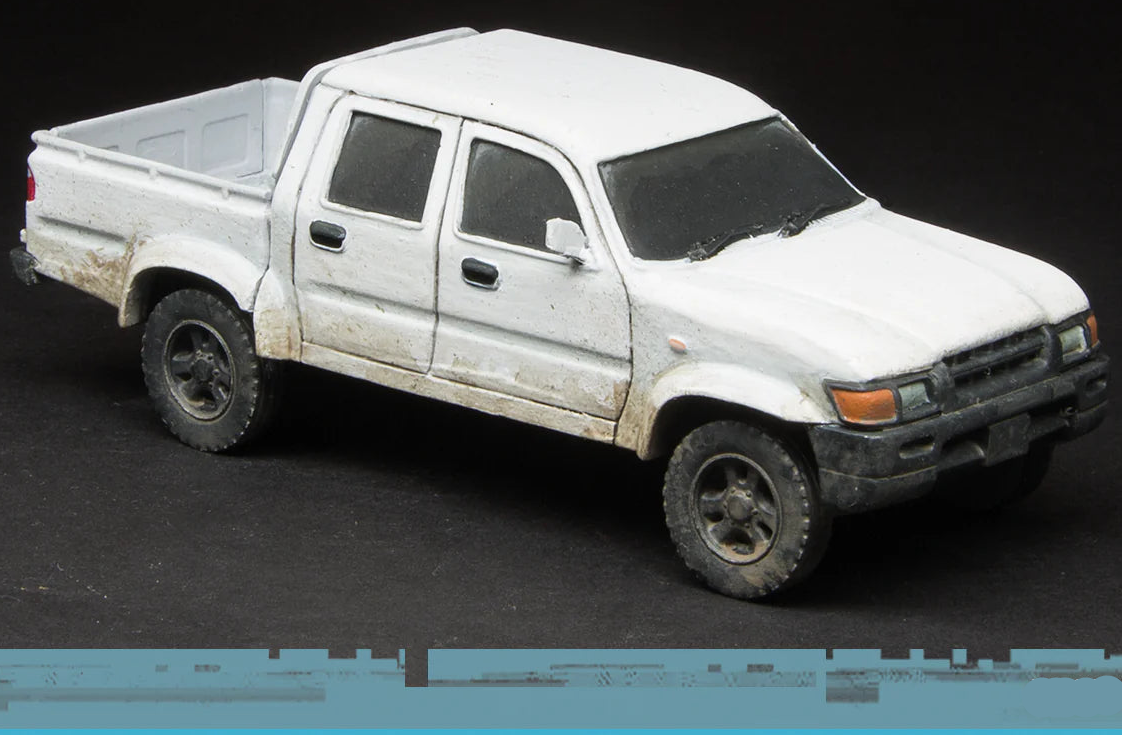 Technical Bravo Spectre Miniatures – pickup double cab żywica 1/50 widok z przodu skos, biały
