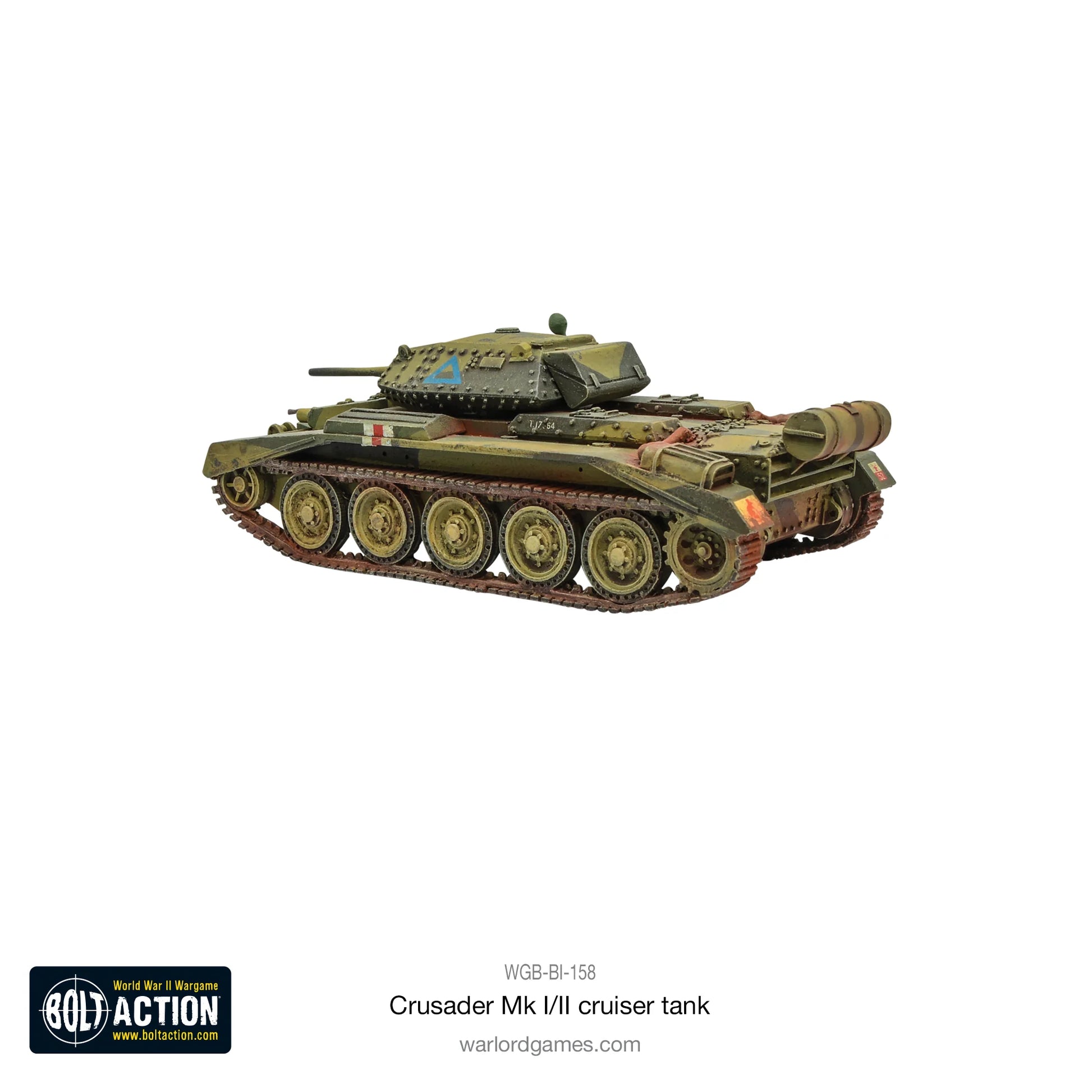 Crusader Mk I/II Cruiser Tank Bolt Action - pomalowany model 28mm widok z prawej tylnej strony, czołg krążowniczy w zielono-brązowym kamuflażu pustynnym z niebieskim trójkątem na wieżyczce i numerem T-17-54, detale tylnej płyty pancernej i gąsienic, efekty weatheringu rdzy i błota, logo Bolt Action, kod WGB-BI-158