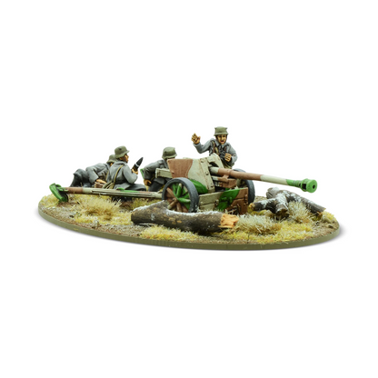Finnish 75 PSTK/40 Anti-Tank Gun Bolt Action 28mm - działo z obsługą widok z boku, WGB-FN-32K