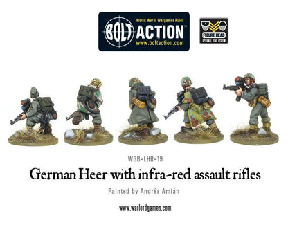 German Heer Infra-Red Assault Rifles – widok z tyłu: detale ekwipunku, plecaki z bateriami IR, celowniki Vampir na StG 44, kamuflaż Splittermuster, metal 28mm Bolt Action