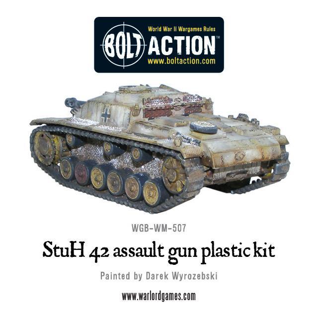 StuH-42 - Bolt Action 1/56 28mm - haubica szturmowa z krótkołufową armatą 10,5cm StuH 43 L/28 w zimowym kamuflażu białym - widok z boku z trzema czwartymi z efektami weathering - Warlord Games