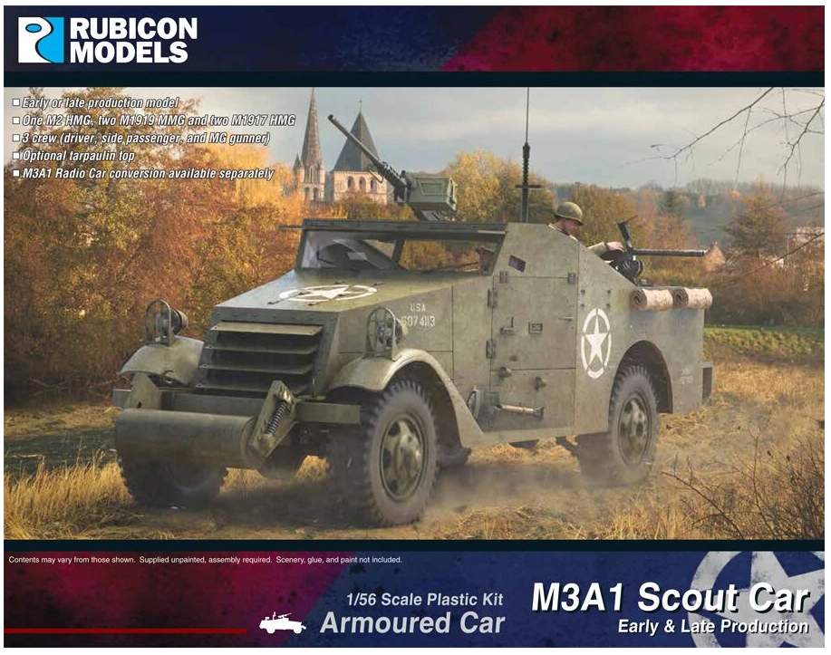 Rubicon Models 280083 M3A1 Scout Car – model 1/56 28mm widok z góry: pustynny kamuflaż piaskowy z białą gwiazdą na masce, 3 figurki załogi (kierowca, pasażer, strzelec MG), M2 HMG i M1919 MMG na podręczach, łuski na podłodze, wyposażenie na burtach, czarne tło, Bolt Action
