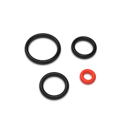 Green Stuff World Mobius Airbrush Black O-Rings – zbliżenie na 4 uszczelki gumowe różnych rozmiarów na białym tle
