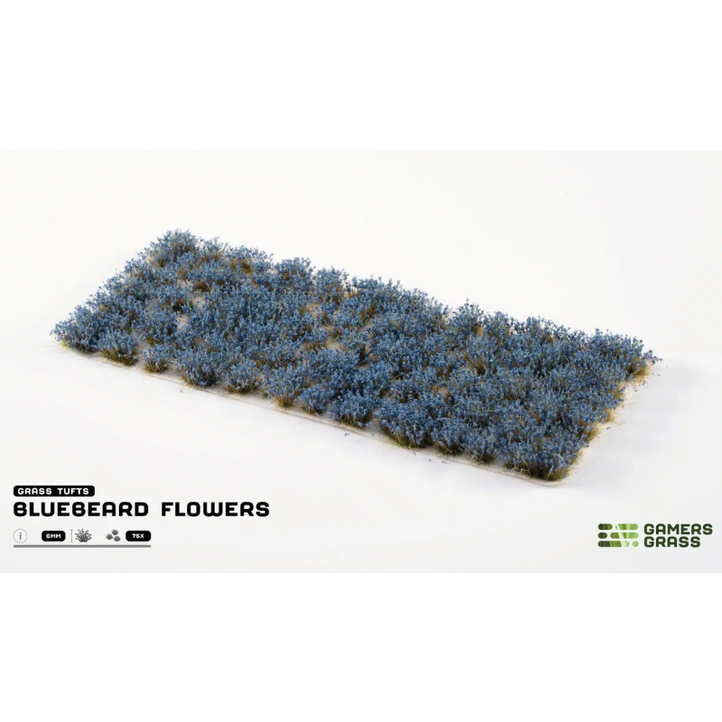 Bluebeard Flowers 6mm Gamers Grass - arkusz kępek kwiatowych na białym tle z logo Gamers Grass i opisem produktu: Grass Tufts 6mm 75x
