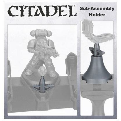 Citadel Colour Sub-Assembly Holder - zastosowanie z figurką Space Marine | Citadel
