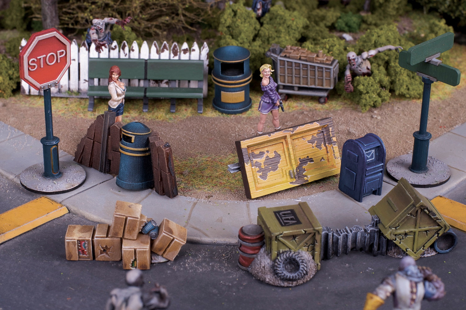 Terrain Crate City Accessories Mantic Games – scena miejska z figurkami, 48 elementów plastik 28mm
