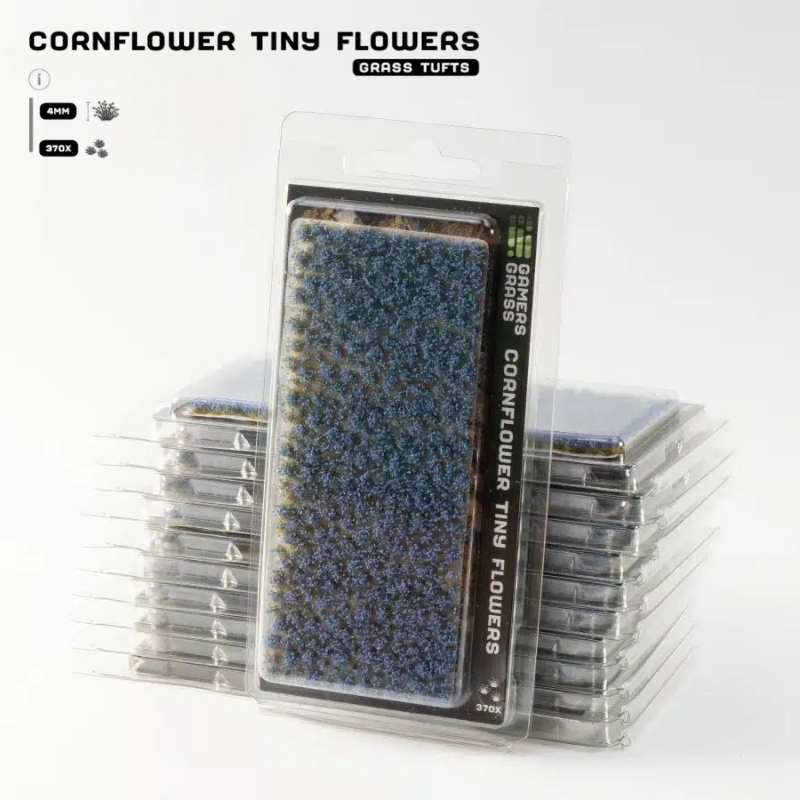 Cornflower Tiny Flowers 4mm Gamers Grass - opakowanie blister ze stosem produktów, widok z przodu z arkuszem 370 niebieskich kępek chabra i oznaczeniem 4mm 370x
