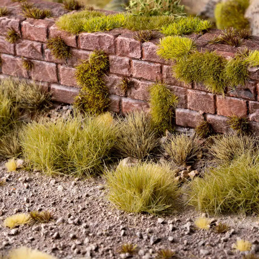 Dry Green XL tufty Gamers Grass - przykład zastosowania na podstawce miniatury