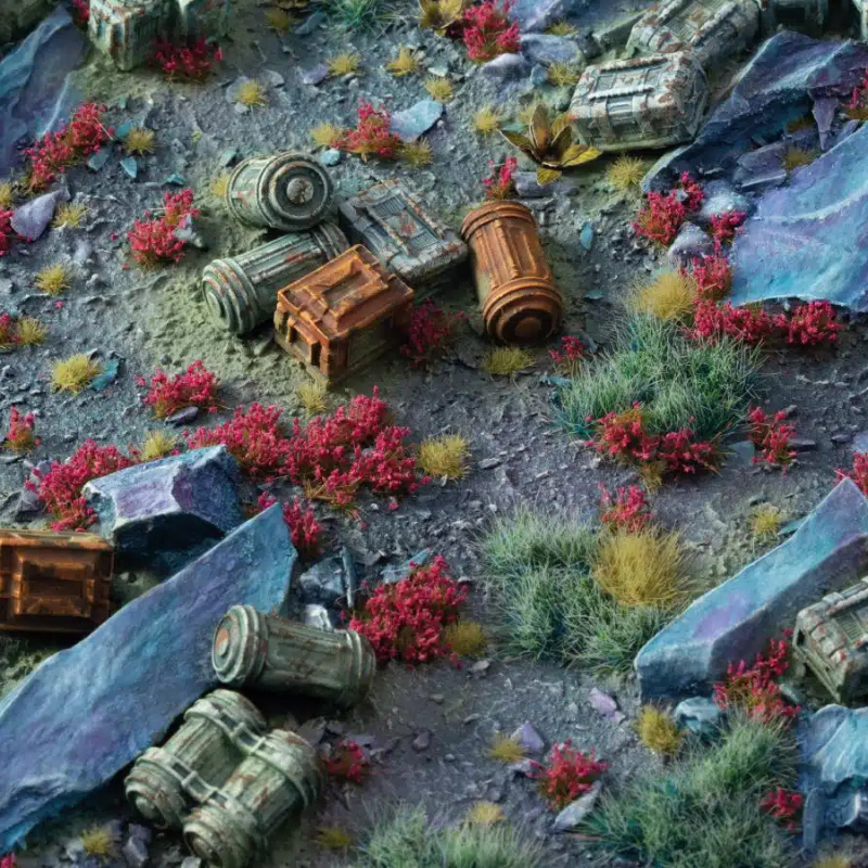 Garnet Tulip Tiny Flowers 4mm Gamers Grass - diorama sci-fi z wrakami maszyn i kamieniami pokryta drobnymi karmazynowymi kępkami tulipana wśród traw
