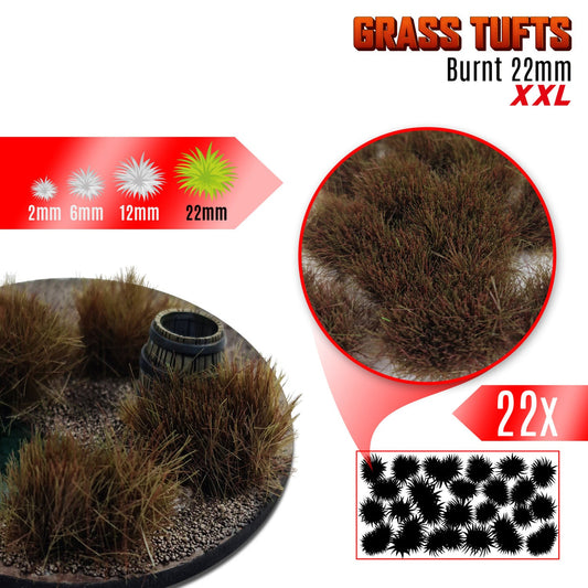 Grass Tufts XXL 22mm Burnt Green Stuff World - kępki spalonej trawy na dioramie z beczką, porównanie rozmiarów 2mm 6mm 12mm 22mm i zbliżenie na teksturę włókien
