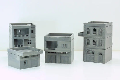 Zestaw 4 budynków rozłożonych na sekcje: sklep, apartamenty, dom narożny, warsztat, teren 28mm Patrick Miniatures
