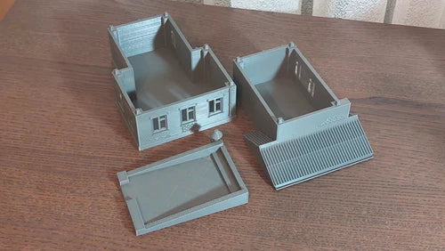 HQ / Weaponry / Communications – rozebrany na sekcje: dach, ściany, podłoga, teren 28mm Patrick Miniatures
