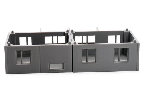Apartments Block Type 2 Floor Extension – 2 sekcje złożone, widok z przodu z oknami, teren 28mm Patrick Miniatures

