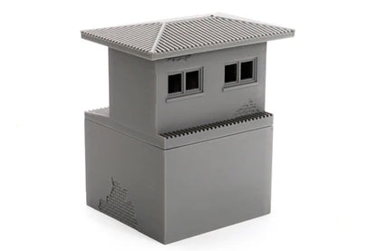 Small Guard House złożony – widok z boku z ryflowanym dachem i oknami, teren 28mm Patrick Miniatures

