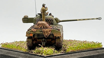 Rubicon Models 280061 – M4 Sherman Firefly, widok z tyłu, długa lufa 17-funtowa, skala 1:56