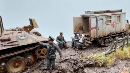 SdKfz 305 Opel Blitz Box Body – diorama front wschodni, żołnierze przy ambulansie i Panther, 280047