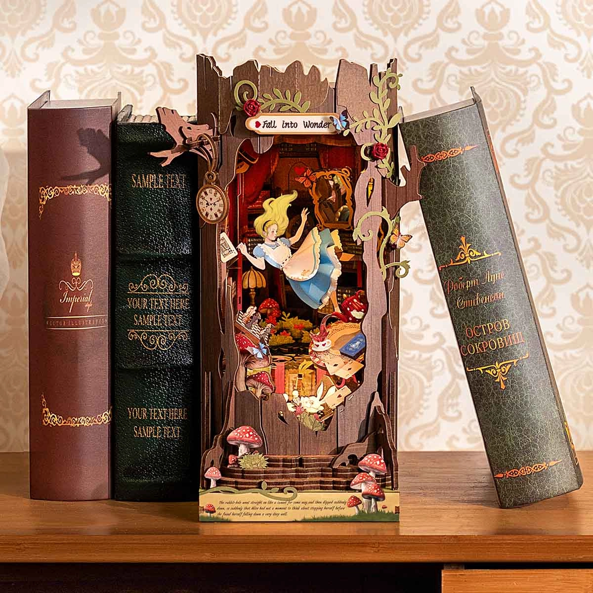 Oczaruj się TGB12e - zbliżenie wejścia Book Nook Fall Into Wonder grzyby Alicja karty serca LED nocne oświetlenie - Värvikas
