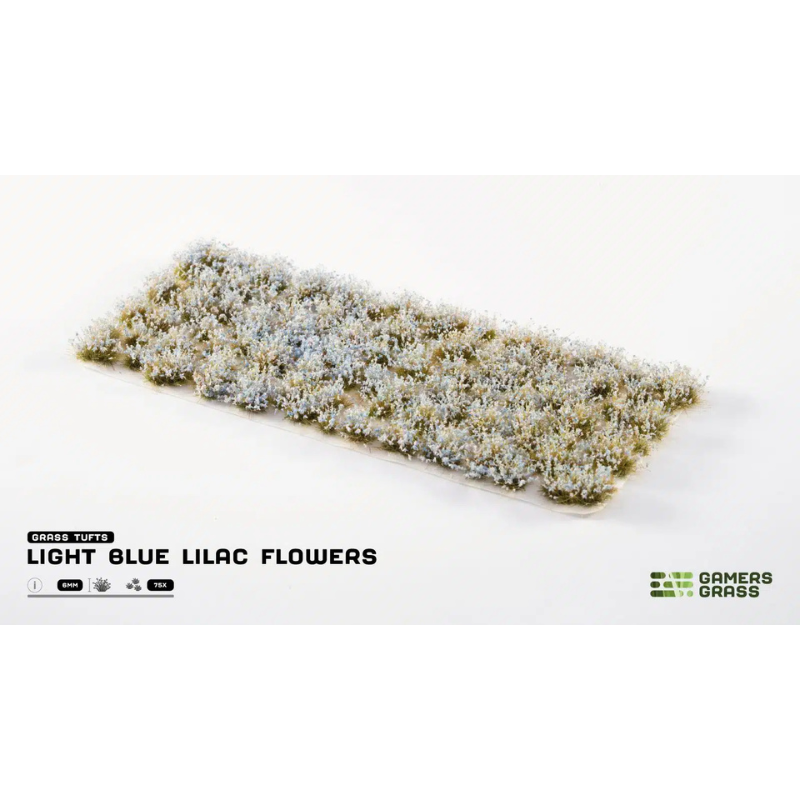 Light Blue Lilac Flowers 6mm Gamers Grass - arkusz kępek kwiatowych na białym tle z logo Gamers Grass i opisem produktu: Grass Tufts 6mm 75x
