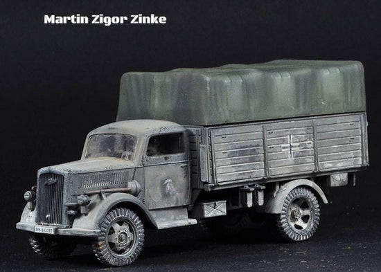 SdKfz 305 Opel Blitz – model 28mm Martin Zigor Zinke, szary kamuflaż z plandeką, widok z przodu, 280026
