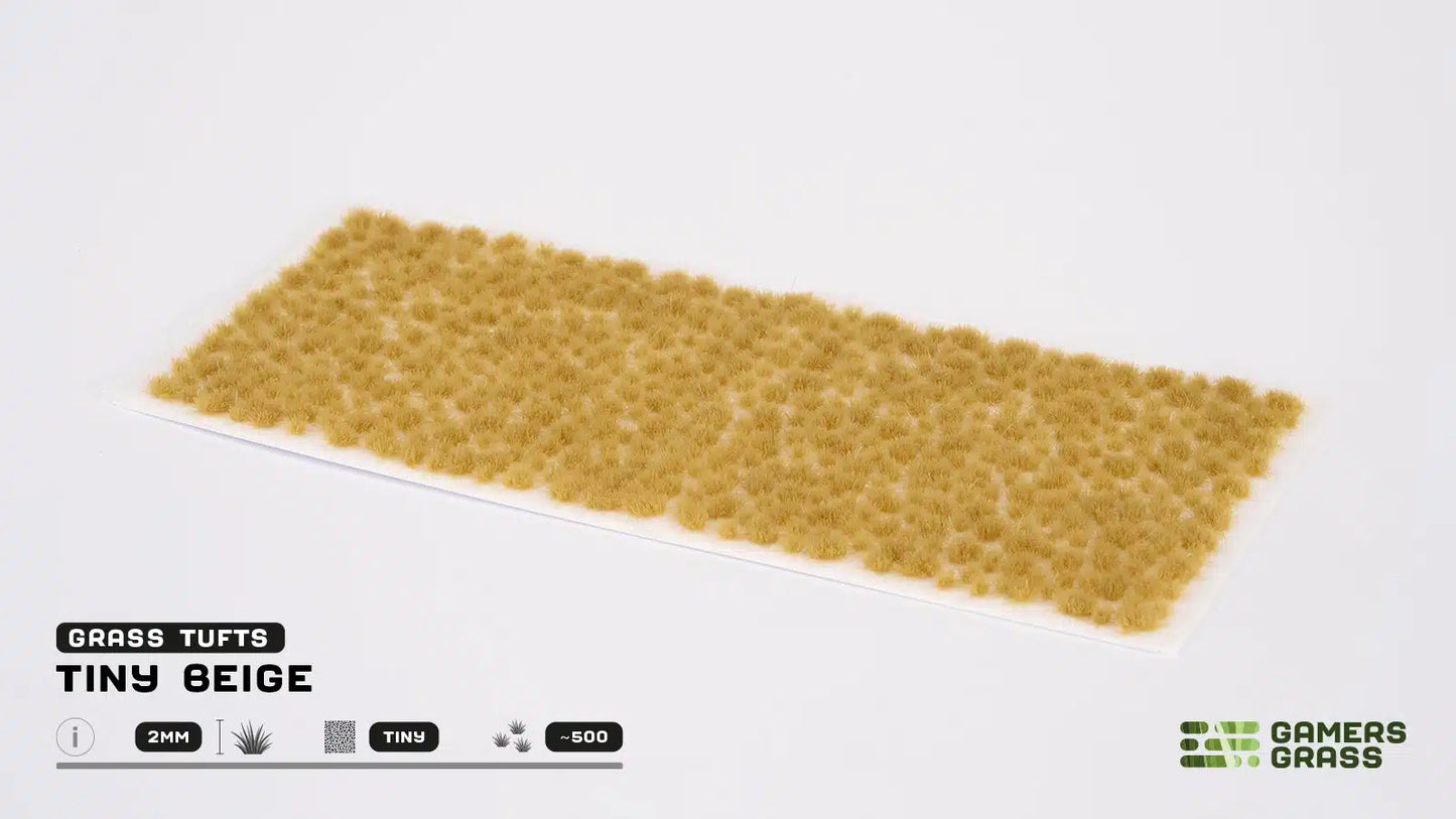 Tiny Beige Grass Tufts Gamers Grass - tufty 2mm arkusz Tiny 500 sztuk suchy beż - Gamers Grass